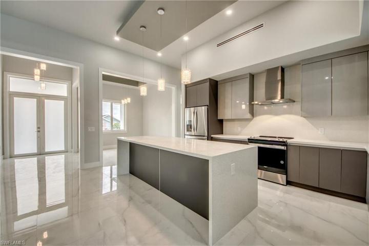 4518 SW 9th PL, CAPE CORAL FL 33914