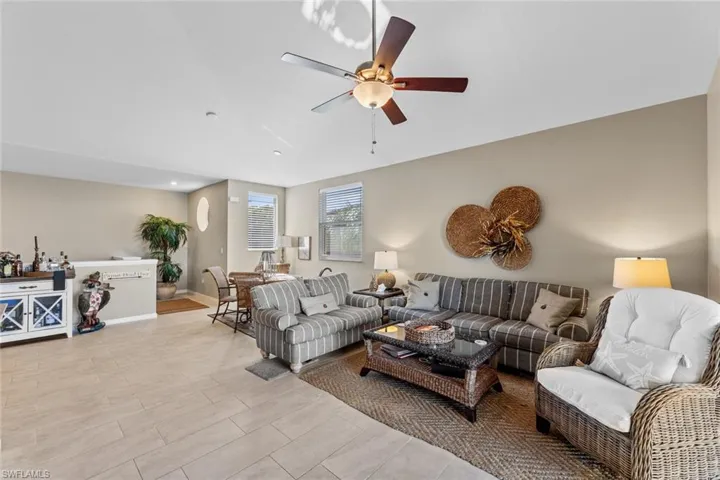 4312  Bellasol  CIR, Fort Myers, FL 33916