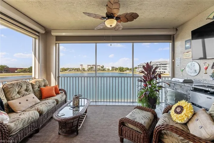 4312  Bellasol  CIR, Fort Myers, FL 33916