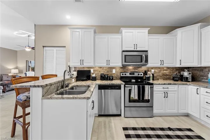 4312  Bellasol  CIR, Fort Myers, FL 33916