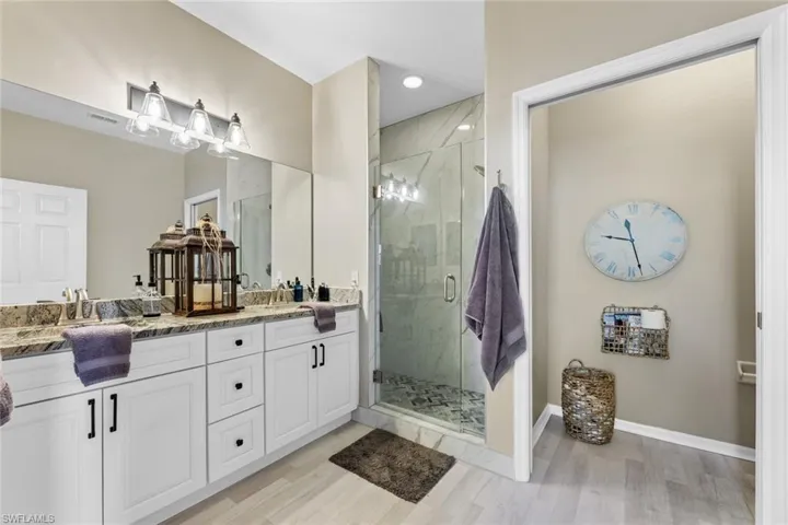 4312  Bellasol  CIR, Fort Myers, FL 33916