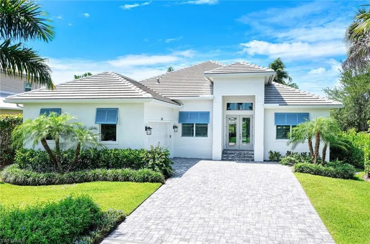 1114 6th Ln N, Naples, Florida 34102