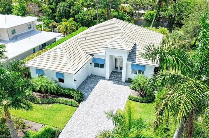 1114 6th Ln N, Naples, Florida 34102