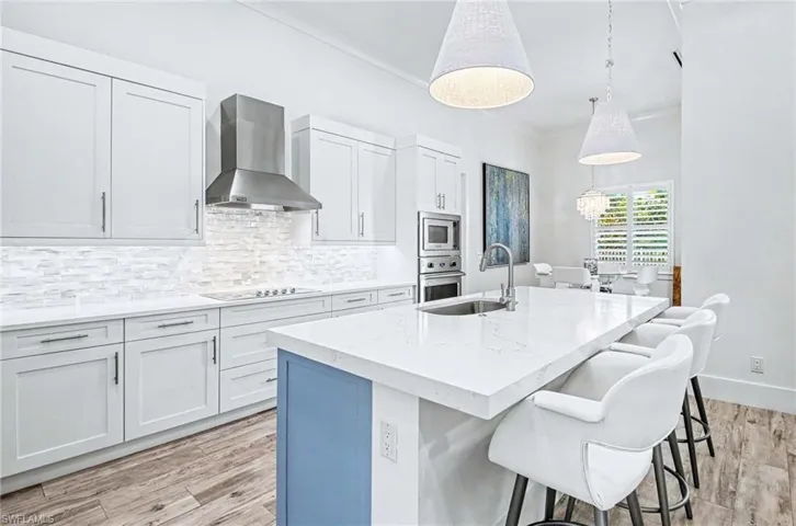 1114 6th Ln N, Naples, Florida 34102