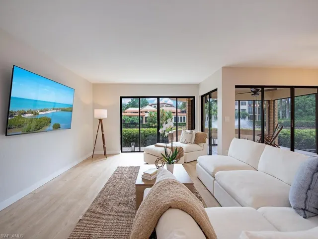 6710 Pelican Bay Blvd 412, Naples, Florida 34108