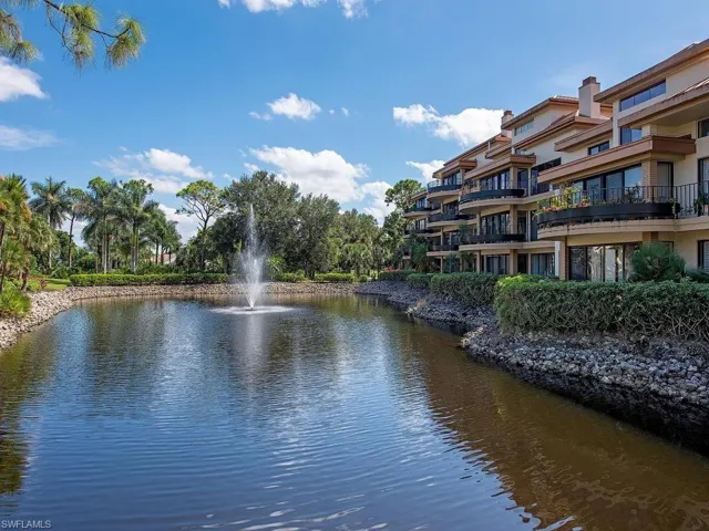 Interlachen gorgeous architecture and surroundings