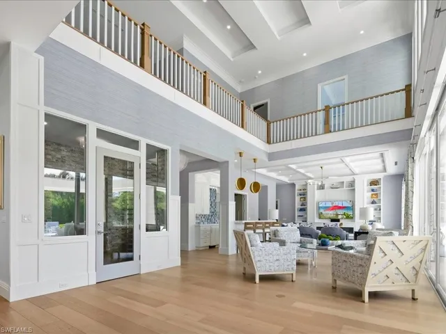 188 West St, Naples, Florida 34108