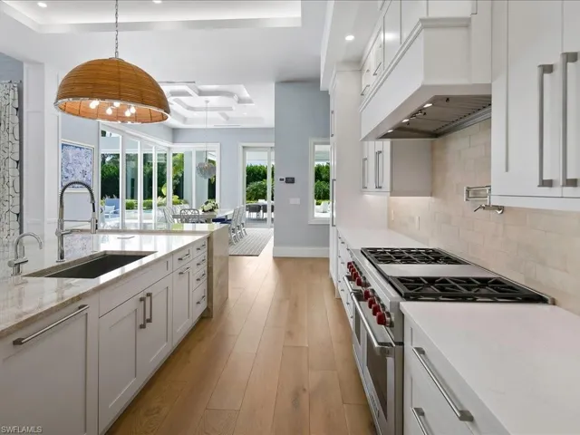 188 West St, Naples, Florida 34108