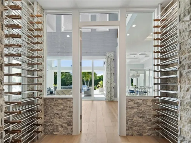 188 West St, Naples, Florida 34108