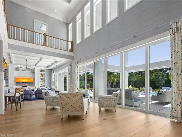 188 West St, Naples, Florida 34108
