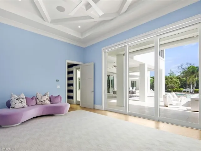 188 West St, Naples, Florida 34108