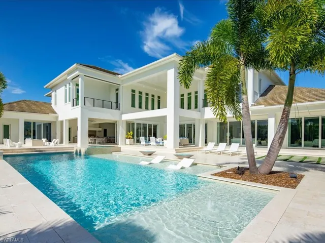 188 West St, Naples, Florida 34108