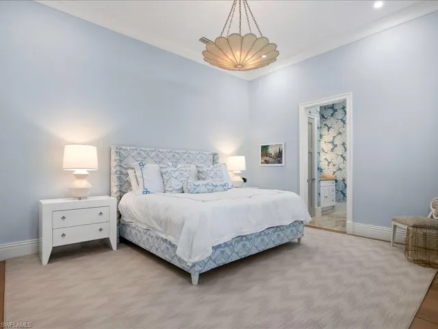 188 West St, Naples, Florida 34108