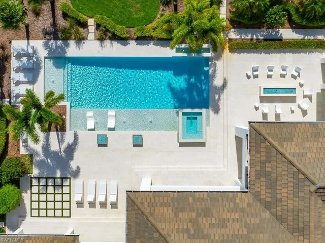 188 West St, Naples, Florida 34108
