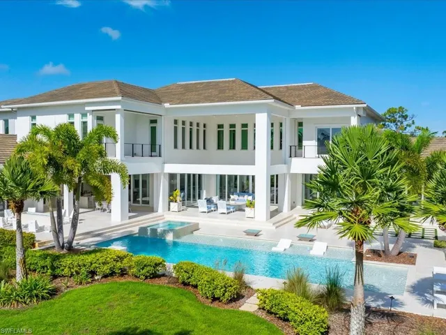 188 West St, Naples, Florida 34108