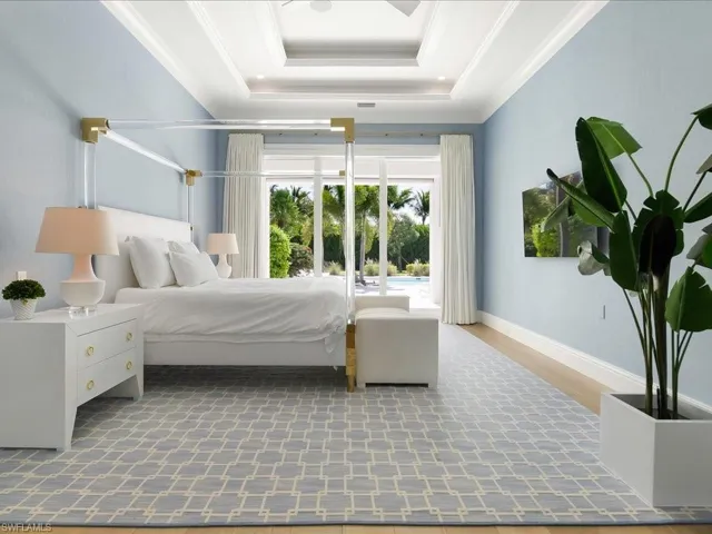 188 West St, Naples, Florida 34108