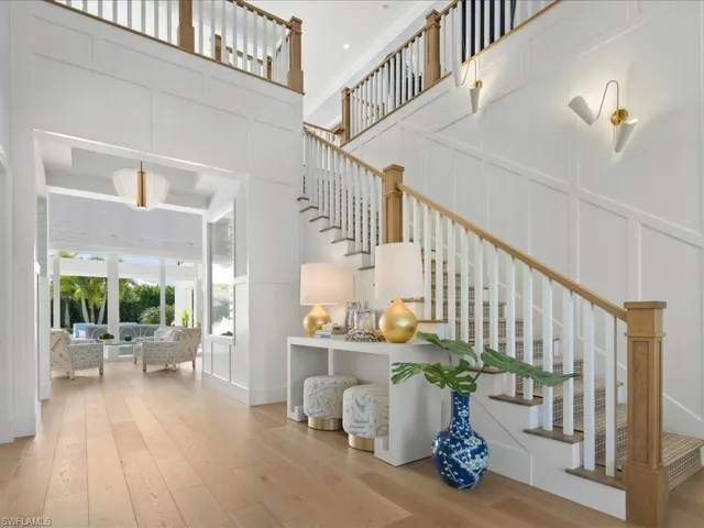 188 West St, Naples, Florida 34108
