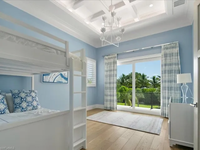 188 West St, Naples, Florida 34108