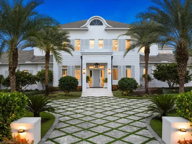 188 West St, Naples, Florida 34108