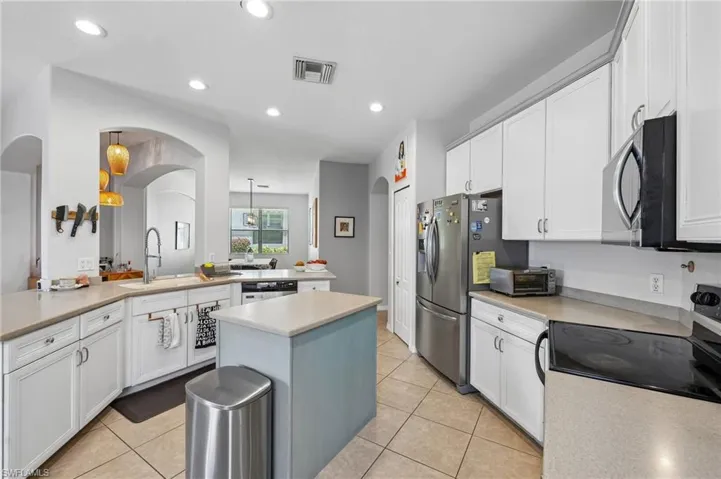 12142 Country Day Cir, Fort Myers, Florida 33913