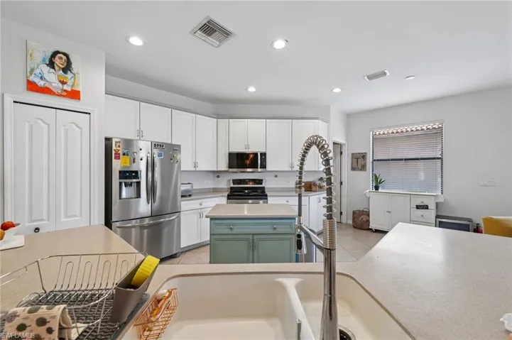 12142  Country Day  CIR, Fort Myers, FL 33913