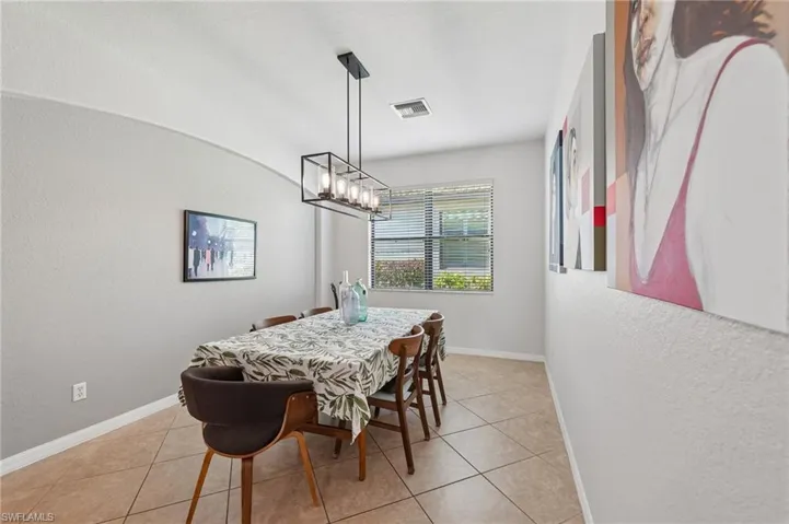 12142 Country Day Cir, Fort Myers, Florida 33913
