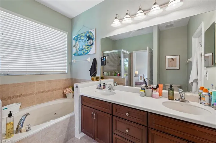 12142 Country Day Cir, Fort Myers, Florida 33913