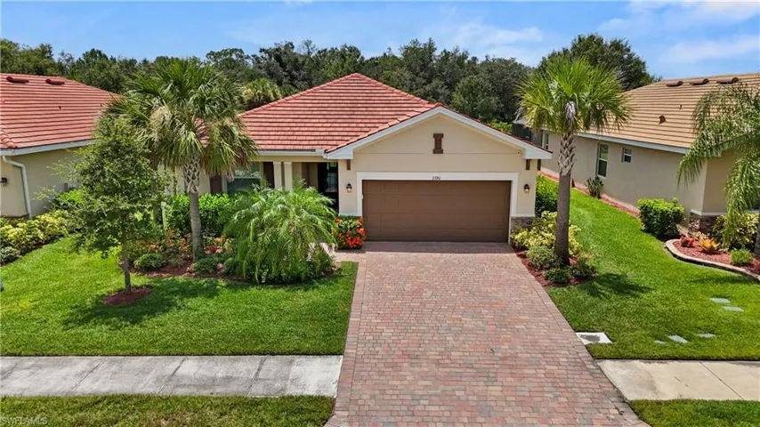 3390 Weston Manor Dr, Alva, Florida 33920