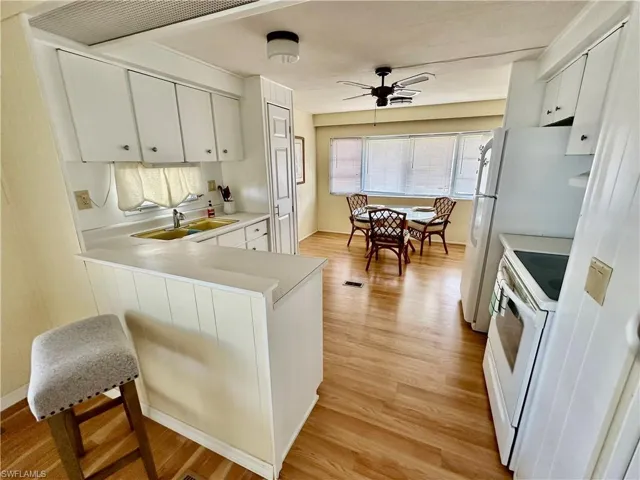 Kitchen & Dining Area