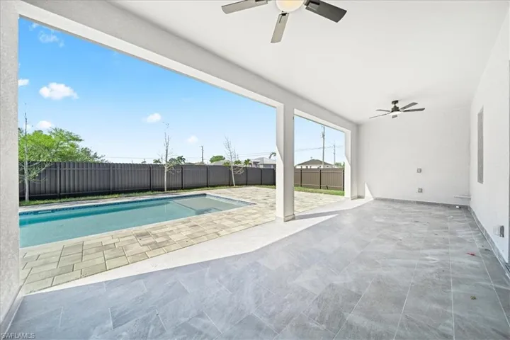 1226 5th Pl, Cape Coral, Florida 33909