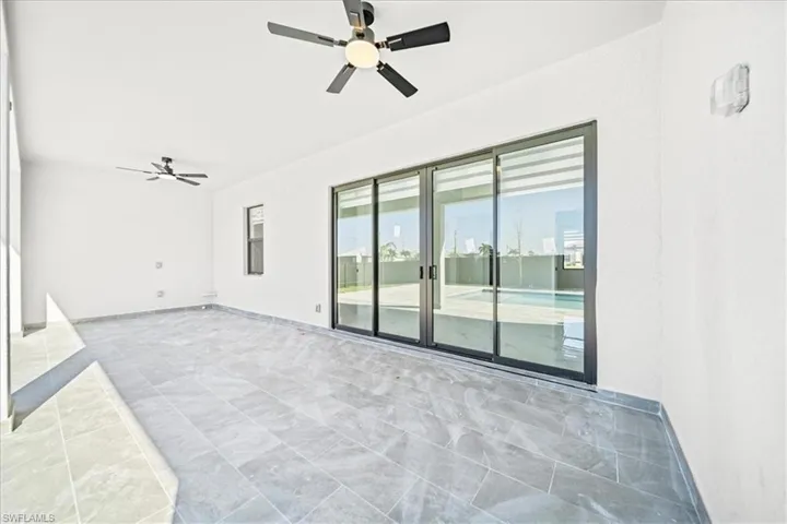 1226 5th Pl, Cape Coral, Florida 33909