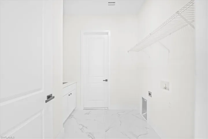 1226 5th Pl, Cape Coral, Florida 33909