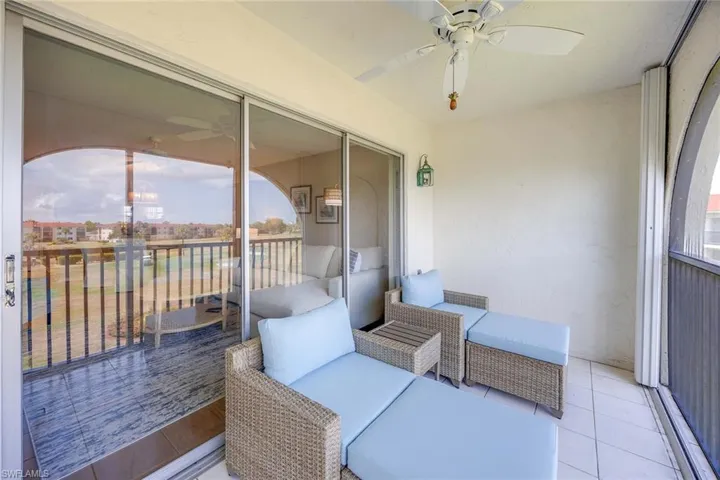 45 High Point Cir S 303, Naples, Florida 34103