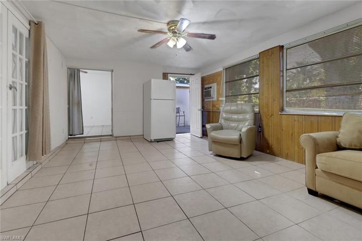 Closed in lanai / Possible Apartment 2