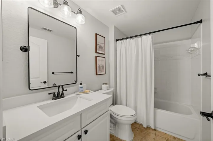 Fully renovated 2nd bath