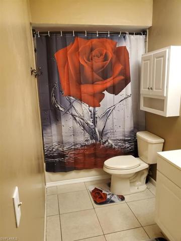 Unit 4 bathroom