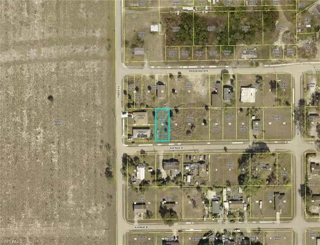 23021  Avenue A  , Alva, FL 33920