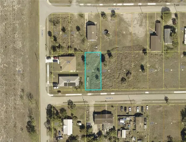 23021  Avenue A  , Alva, FL 33920