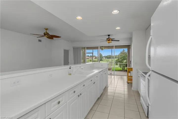 1925 Crestview Way 173, Naples, Florida 34119