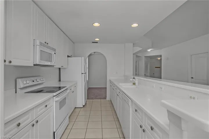 1925 Crestview Way 173, Naples, Florida 34119
