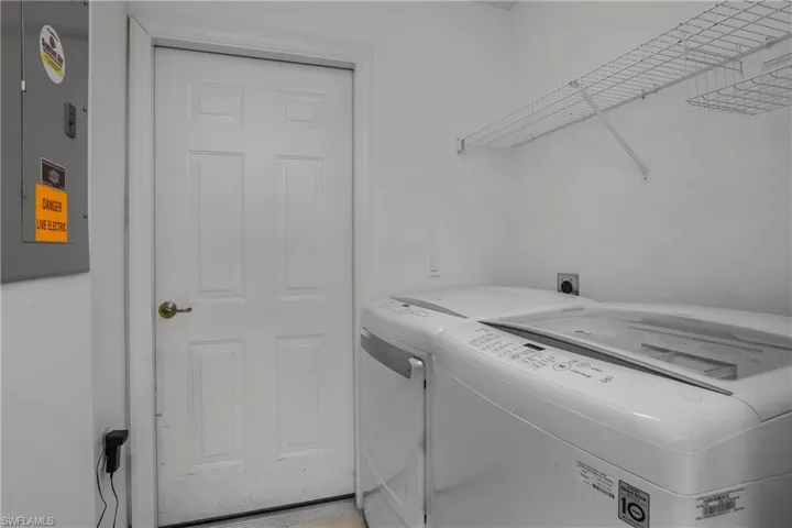 1925 Crestview Way 173, Naples, Florida 34119
