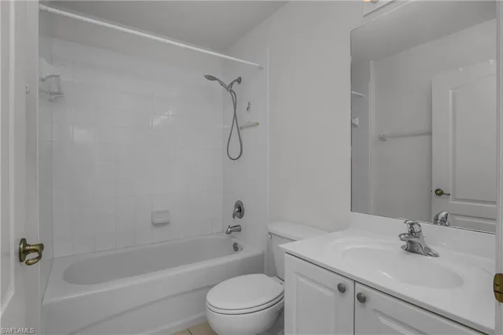 1925 Crestview Way 173, Naples, Florida 34119