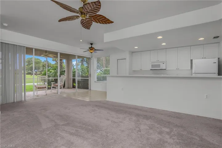 1925 Crestview Way 173, Naples, Florida 34119