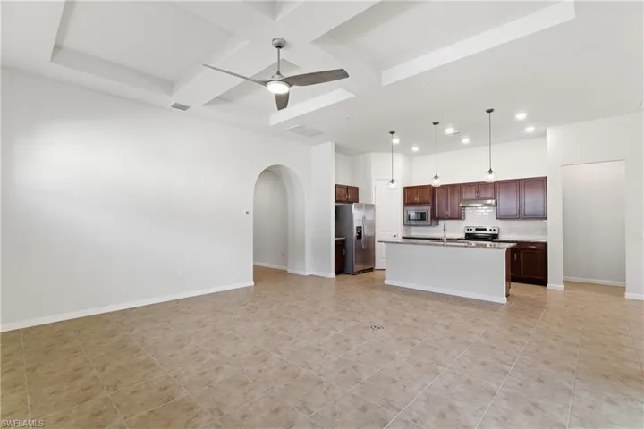 Living room with tray ceiling details