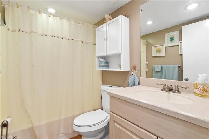 8537 Charter Club Cir # 4, Fort Myers Fl 33919