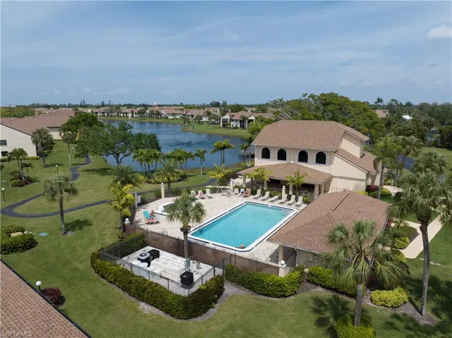 8537 Charter Club Cir # 4, Fort Myers Fl 33919