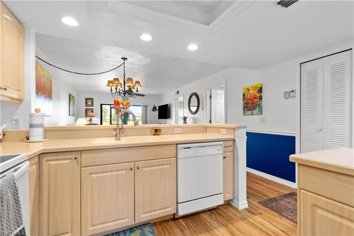 8537 Charter Club Cir # 4, Fort Myers Fl 33919