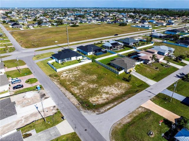 1451 SW Embers TER, CAPE CORAL FL 33991
