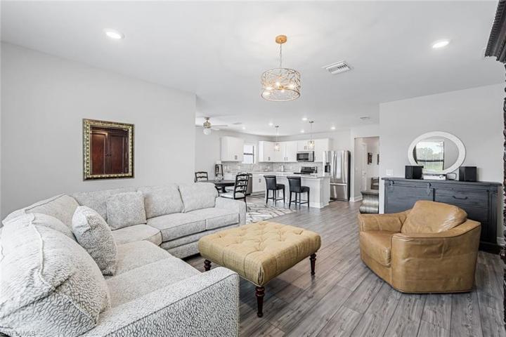 10758 Marlberry WAY, NORTH FORT MYERS FL 33917