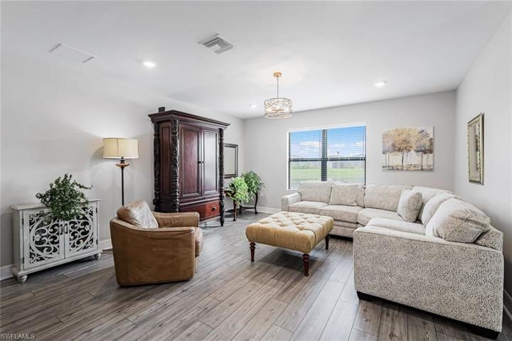 10758 Marlberry WAY, NORTH FORT MYERS FL 33917